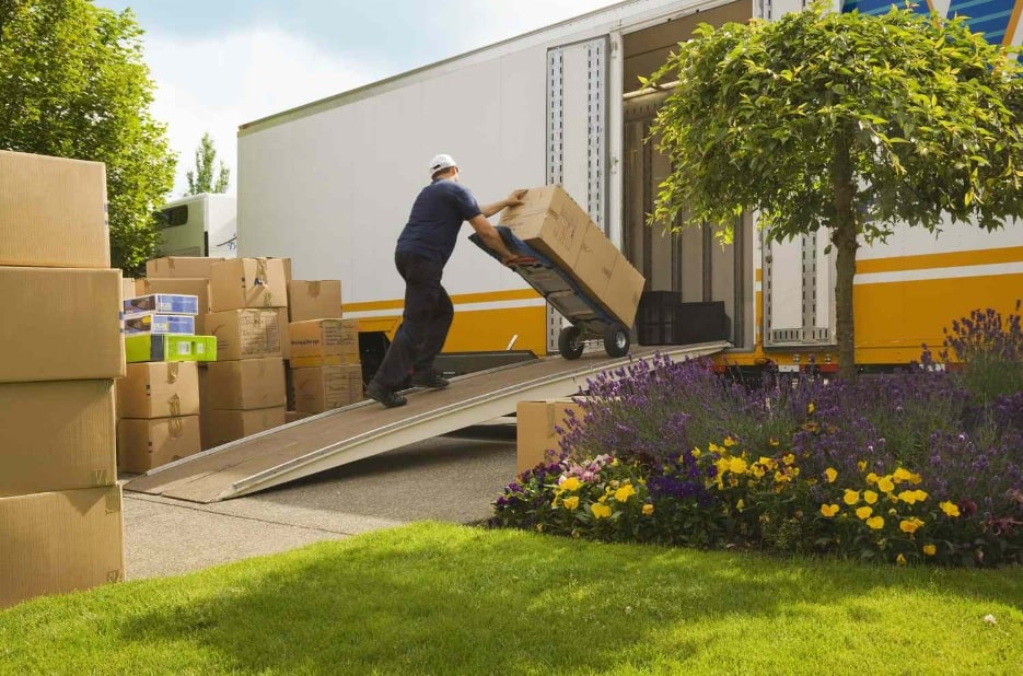 Hourly vs. Fixed Rate NYC Movers – What’s the Difference